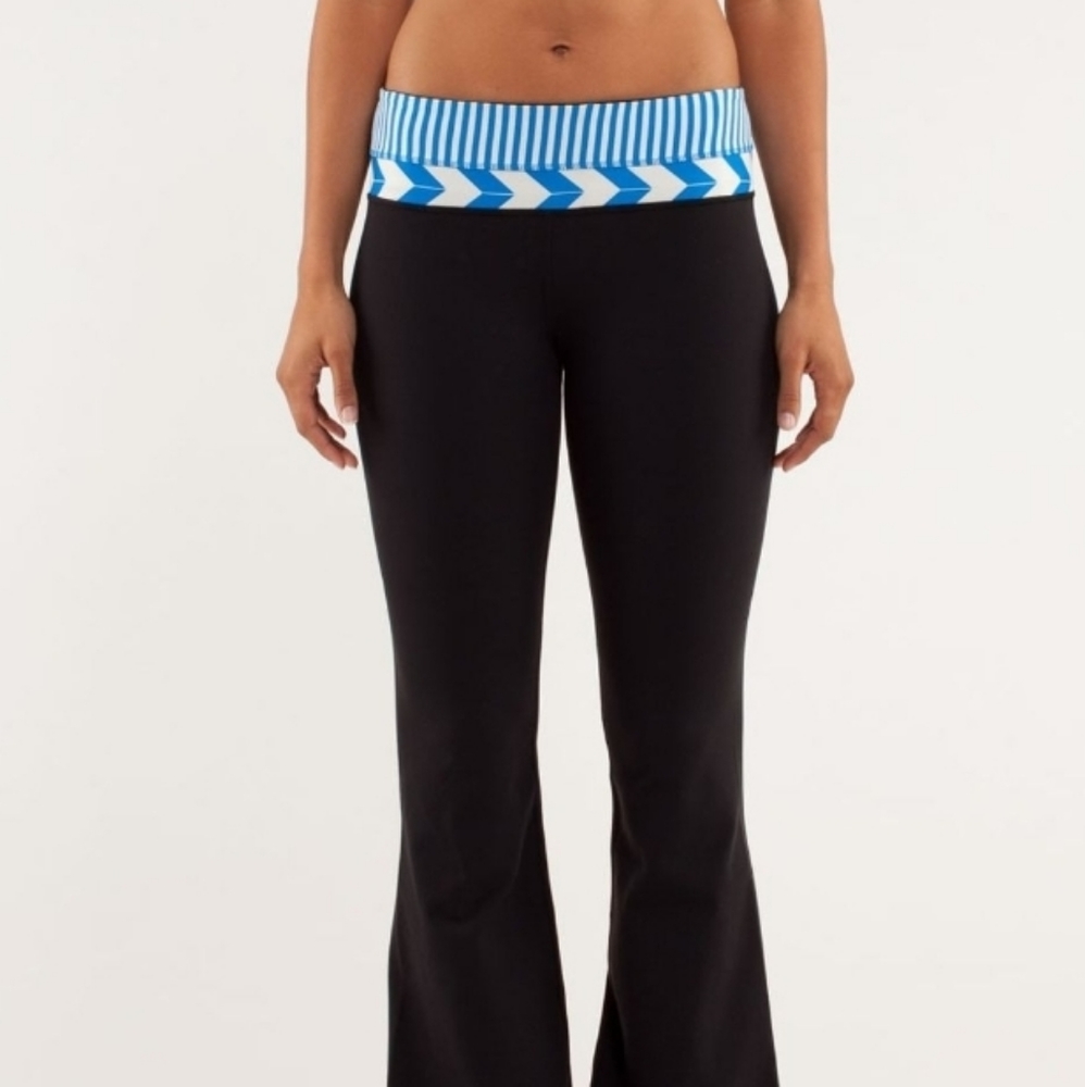 Reversible Lululemon Slim Groove Pant Size 8 Flare
